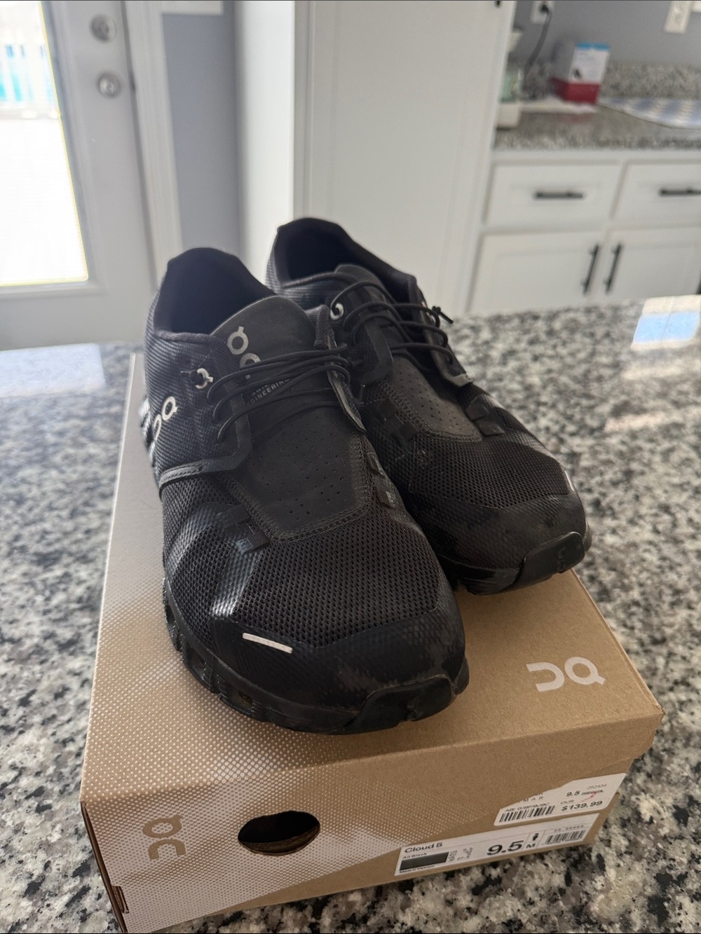 OnCloud Shoes - Picture 2 of 6